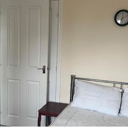 Salimi Apartamento Bridgend  Exterior foto